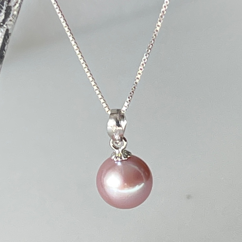 Round Lavender Cultured Freshwater Pearl Pendant Necklace 925 Sterling Silver